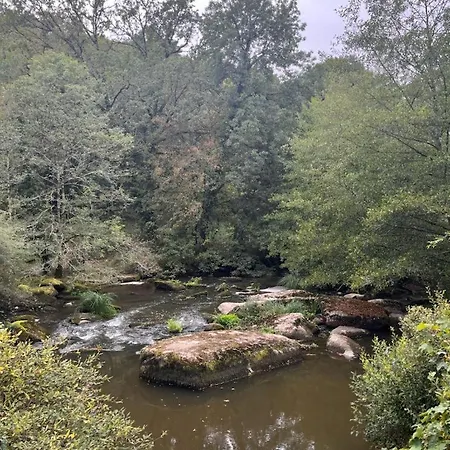 בית נופש Les Pieds Dans L'eau 10 Min Du Puy Du Fo