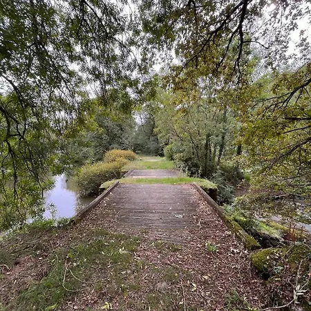 Hébergement de vacances Les Pieds Dans L'eau Treize-Vents
