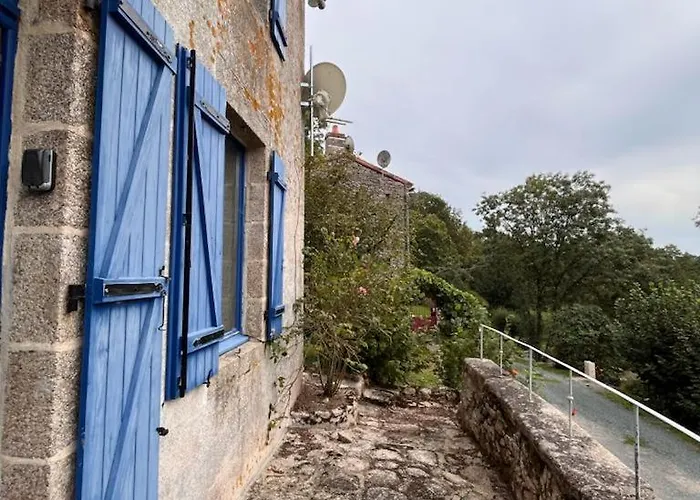Сasa de vacaciones Les Pieds Dans L'eau 10 Min Du Puy Du Fo Treize-Vents