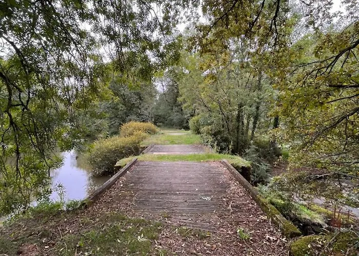 Сasa de vacaciones Les Pieds Dans L'eau 10 Min Du Puy Du Fo Treize-Vents